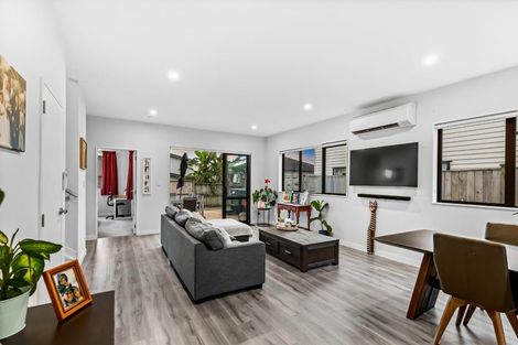 Photo of property in 45 Baumea Rise, Massey, Auckland, 0614