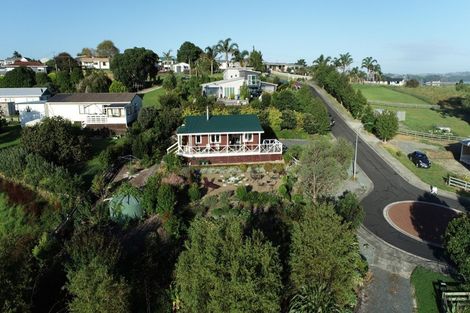 Photo of property in 3 Heaths Way, Pahi, Paparoa, 0571
