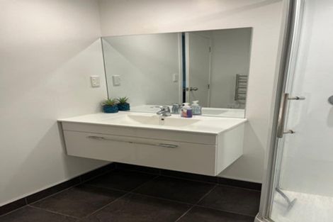 Photo of property in 140 Ti Rakau Drive, Pakuranga, Auckland, 2010