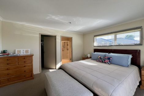 Photo of property in 129 Saint James Drive, Huntington, Hamilton, 3210