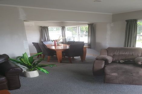 Photo of property in 10 Valley Road, Waiuku, 2123