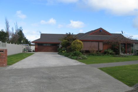 Photo of property in 3 Tudor Grove, Feilding, 4702