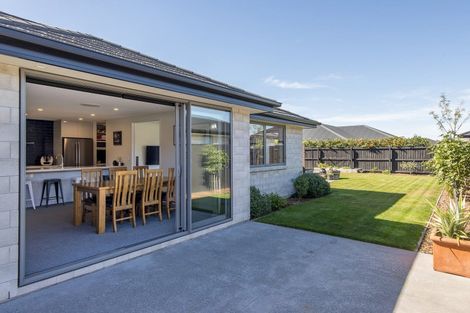 Photo of property in 76 Aviemore Drive, Marshland, Christchurch, 8083