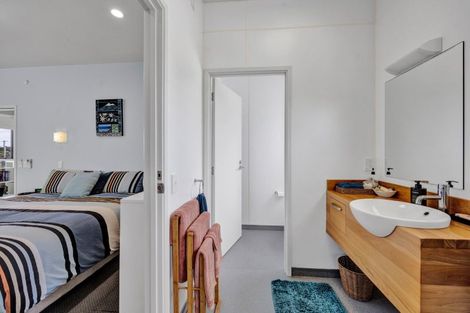 Photo of property in Headlands Opunake, 32 Fox Street, Opunake, 4616