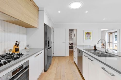Photo of property in 4 Taylor Street, Cambridge, 3434