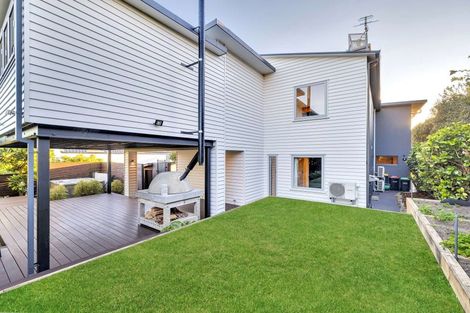 Photo of property in 6 Dunkeld Lane, Redcliffs, Christchurch, 8081