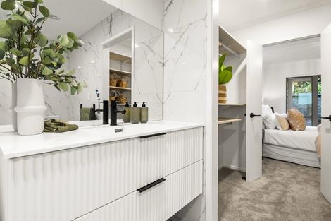 Photo of property in 2/48 Park Hill Road, Birkenhead, Auckland, 0626