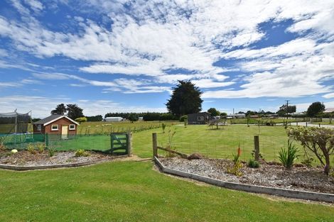 Photo of property in 176 Seaward Road, Edendale, 9825