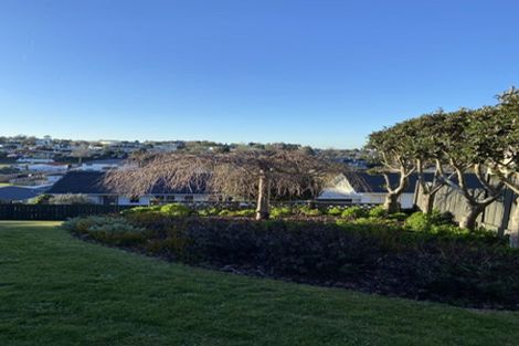 Photo of property in 12 Salmond Place, Dinsdale, Hamilton, 3204