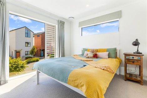 Photo of property in 7 Peihana Road, Hobsonville, Auckland, 0616