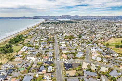 Photo of property in 38 Aston Drive, Waimairi Beach, Christchurch, 8083