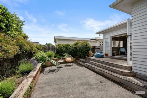 Photo of property in 28 Rossiter Avenue, Waterloo, Lower Hutt, 5011