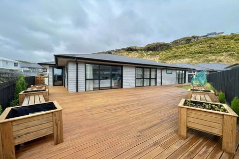 Photo of property in 12 Schooner Drive, Whitby, Porirua, 5024