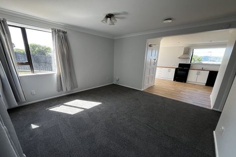 Photo of property in 25 Hiwi Crescent, Titahi Bay, Porirua, 5022
