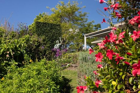 Photo of property in 16r Gunbar Drive, Welcome Bay, Tauranga, 3175