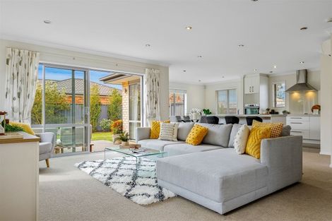 Photo of property in 17 Breton Close, Northwood, Christchurch, 8051