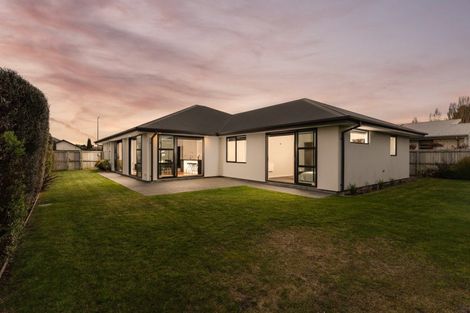 Photo of property in 5 Urihia Street, Marshland, Christchurch, 8083