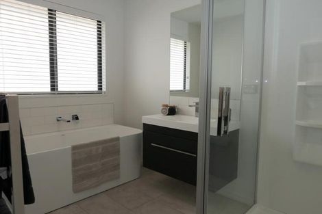 Photo of property in 98 Ledbury Drive, Rolleston, 7615