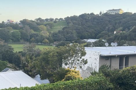 Photo of property in 15u4 Upper Lewisville Terrace, Thorndon, Wellington, 6011