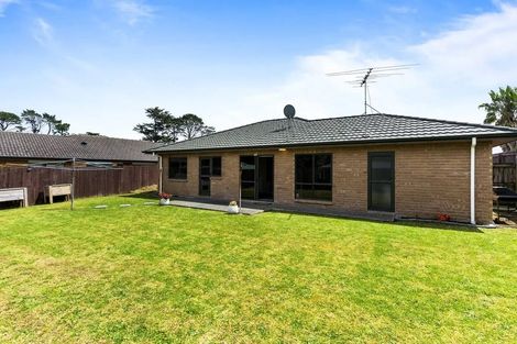 Photo of property in 8 Samara Place, Clendon Park, Auckland, 2103
