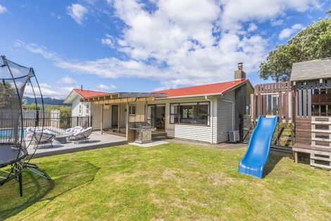 Photo of property in 89 Martin Road, Paraparaumu Beach, Paraparaumu, 5032