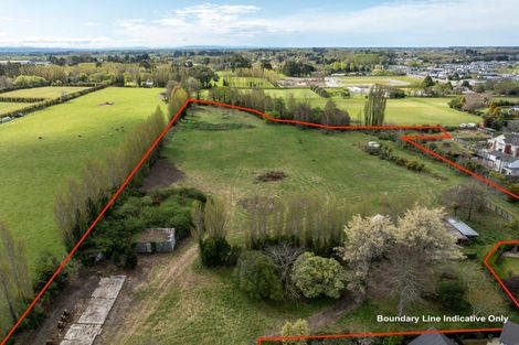 Photo of property in 384 Sawyers Arms Road, Harewood, Christchurch, 8051