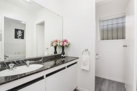 Photo of property in 102a U1 Sandwich Road, St Andrews, Hamilton, 3200
