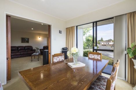 Photo of property in 12 Freyberg Street, Feilding, 4702