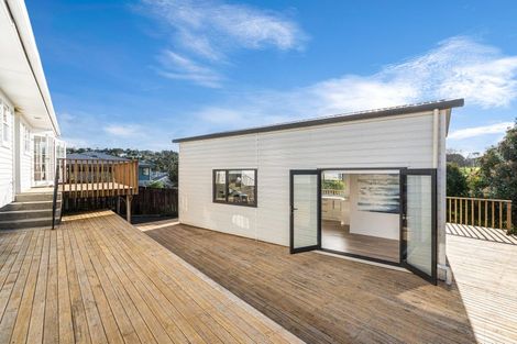 Photo of property in 115 Stanley Road, Glenfield, Auckland, 0629