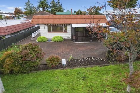 Photo of property in 1 Mahoe Street, Melville, Hamilton, 3206