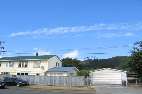 Photo of property in 17 Maclean Street, Wallaceville, Upper Hutt, 5018