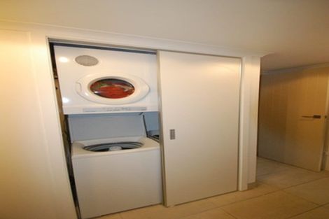 Photo of property in Bellagio Apartments, 5e/39 Taranaki Street, Te Aro, Wellington, 6011
