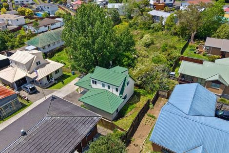 Photo of property in 30 Forest Hill Road, Henderson, Auckland, 0612