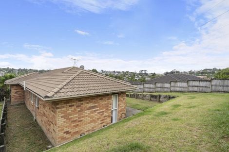 Photo of property in 4 Guinness Place, Massey, Auckland, 0614