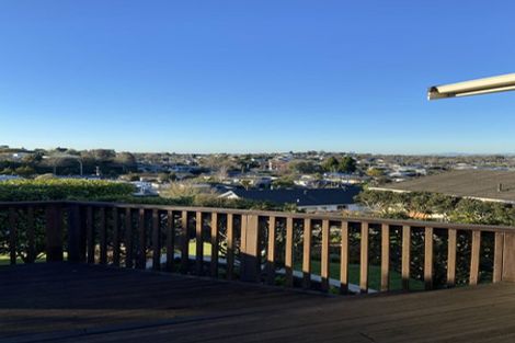 Photo of property in 12 Salmond Place, Dinsdale, Hamilton, 3204