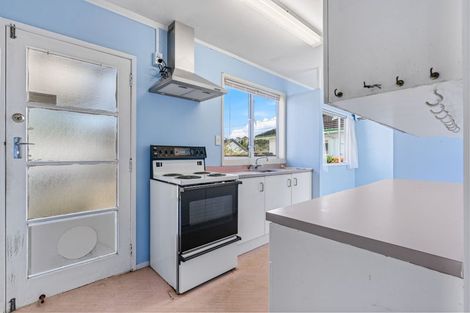 Photo of property in 1/12 Cresta Avenue, Beach Haven, Auckland, 0626