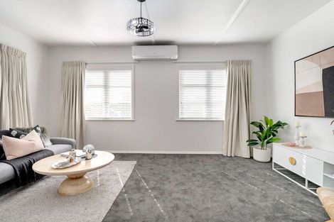 Photo of property in 14 Clapham Place, Whanganui East, Whanganui, 4500