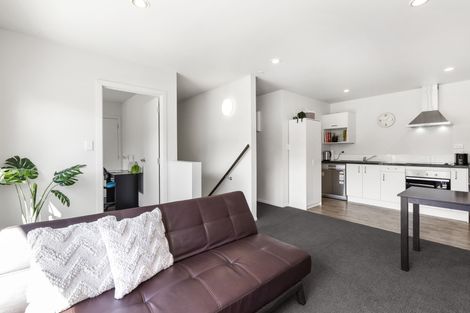 Photo of property in 100u5 Knighton Road, Hillcrest, Hamilton, 3216