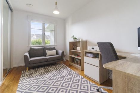 Photo of property in 38 Graham Avenue, Te Atatu Peninsula, Auckland, 0610