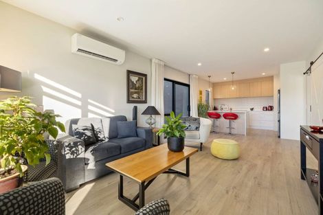 Photo of property in 12 Chapman Way, Jacks Point, 9371