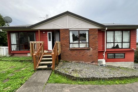 Photo of property in 13 Kearney Place, Massey, Auckland, 0614