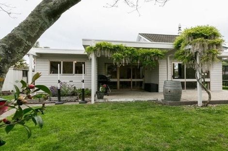 Photo of property in 16 Ngarimu Crescent, Taradale, Napier, 4112