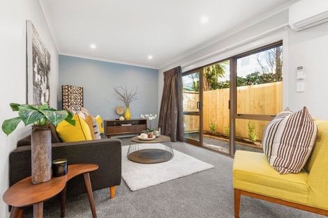 Photo of property in 2/10 Gazeley Avenue, Silverdale, Hamilton, 3216