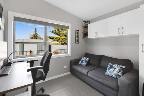 Photo of property in 60 Rua Avenue, Waitarere Beach, Levin, 5510