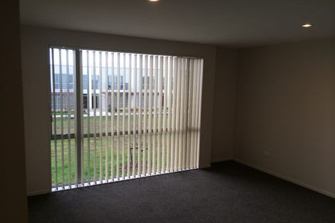 Photo of property in 64 Kuaka Drive, Takanini, 2112