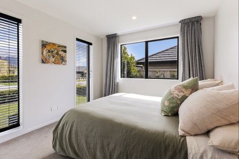 Photo of property in 4 Ward Street, Jacks Point, Queenstown, 9371