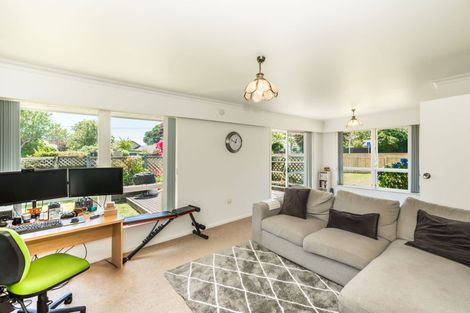 Photo of property in 2 Leybourne Avenue, Waikanae, 5036