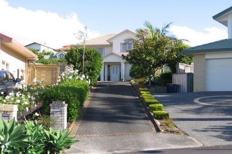 Photo of property in 26 Tyburn Lane, Unsworth Heights, Auckland, 0632