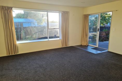 Photo of property in 2/126 Springs Road, Hornby, Christchurch, 8042