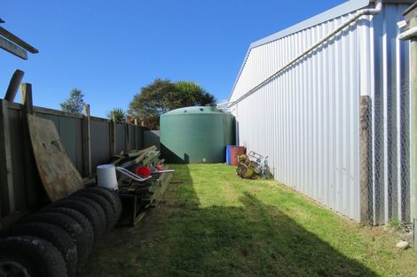 Photo of property in 183 Queen Street, Westport, 7825